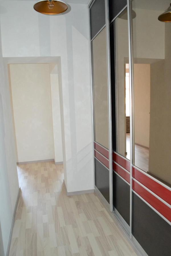 Vee 4 City Center Apartment Pärnu Exteriör bild